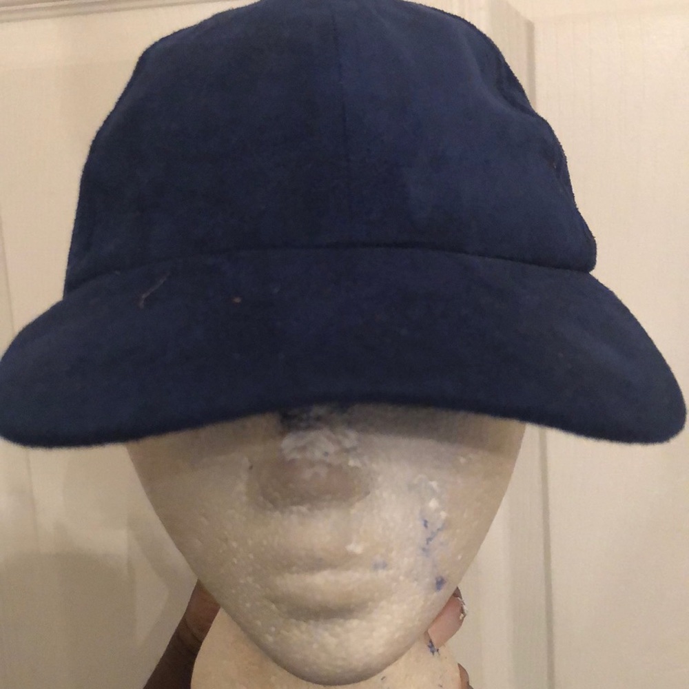 blue baseball cap